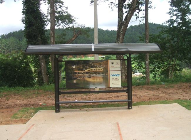 Abrigo instalado em Nova Era - MG.